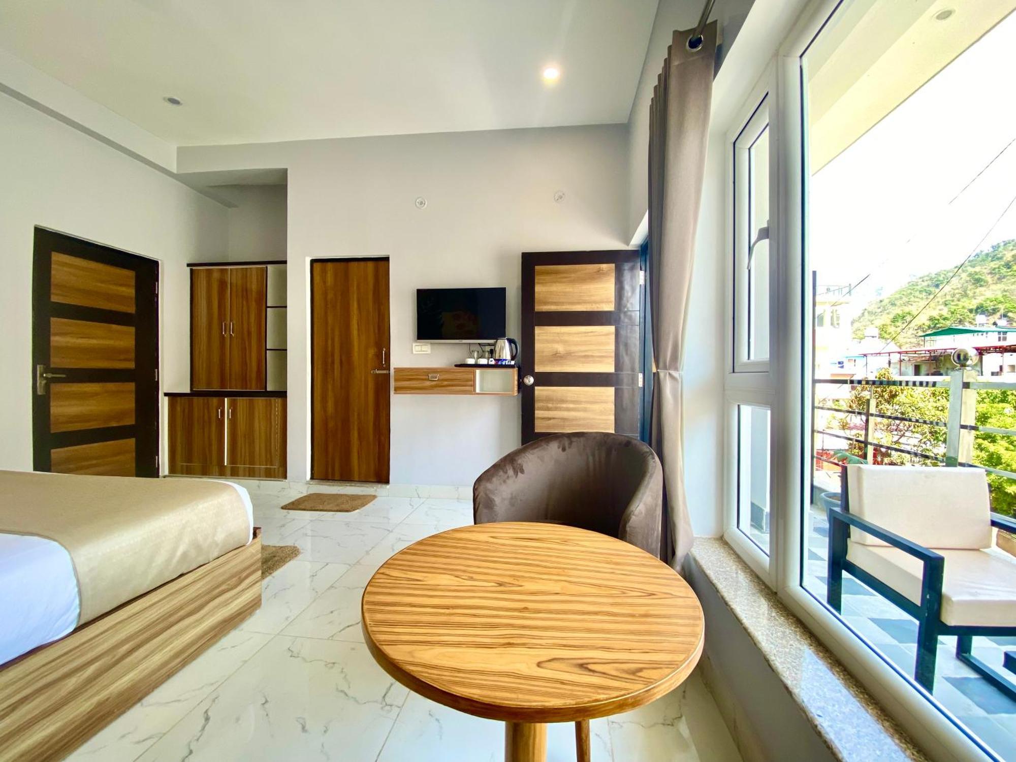 Hotel Wraveler Inn Rishikesh Exterior photo